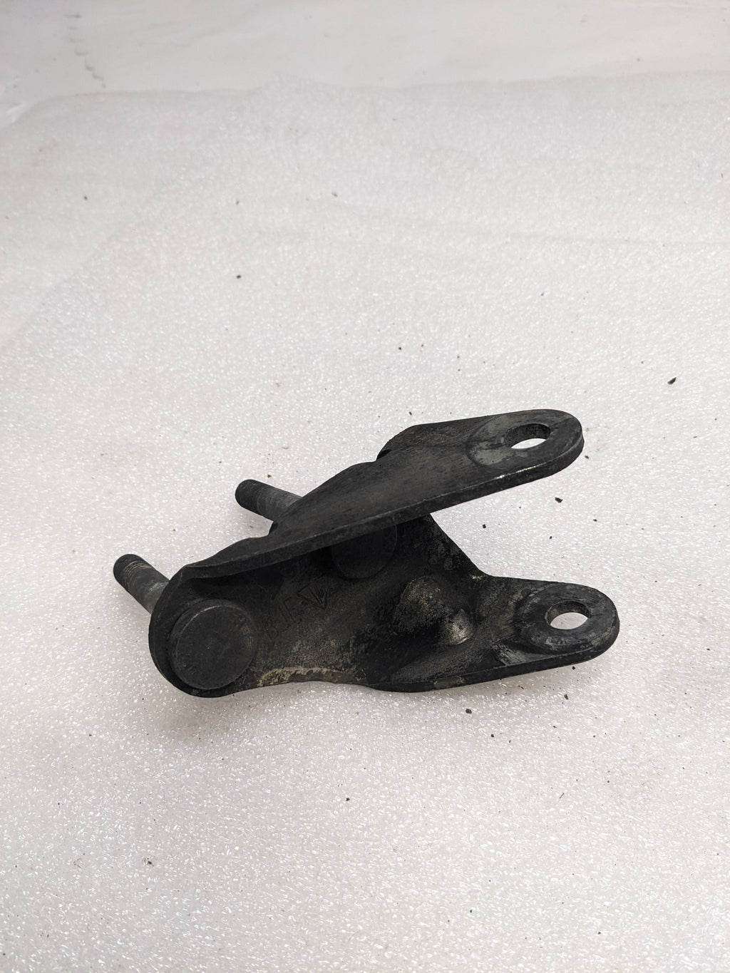 PORSCHE 92834109105 BALL JOINT CLAMP FOR 1978-1995 928 USED R23T3