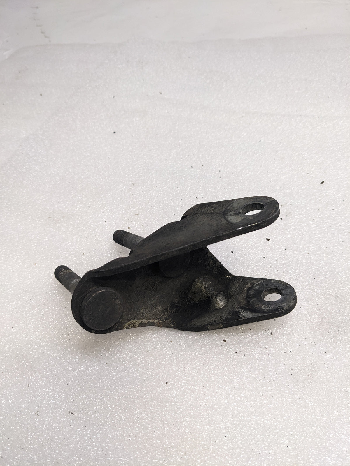 PORSCHE 92834109105 BALL JOINT CLAMP FOR 1978-1995 928 USED R23T3