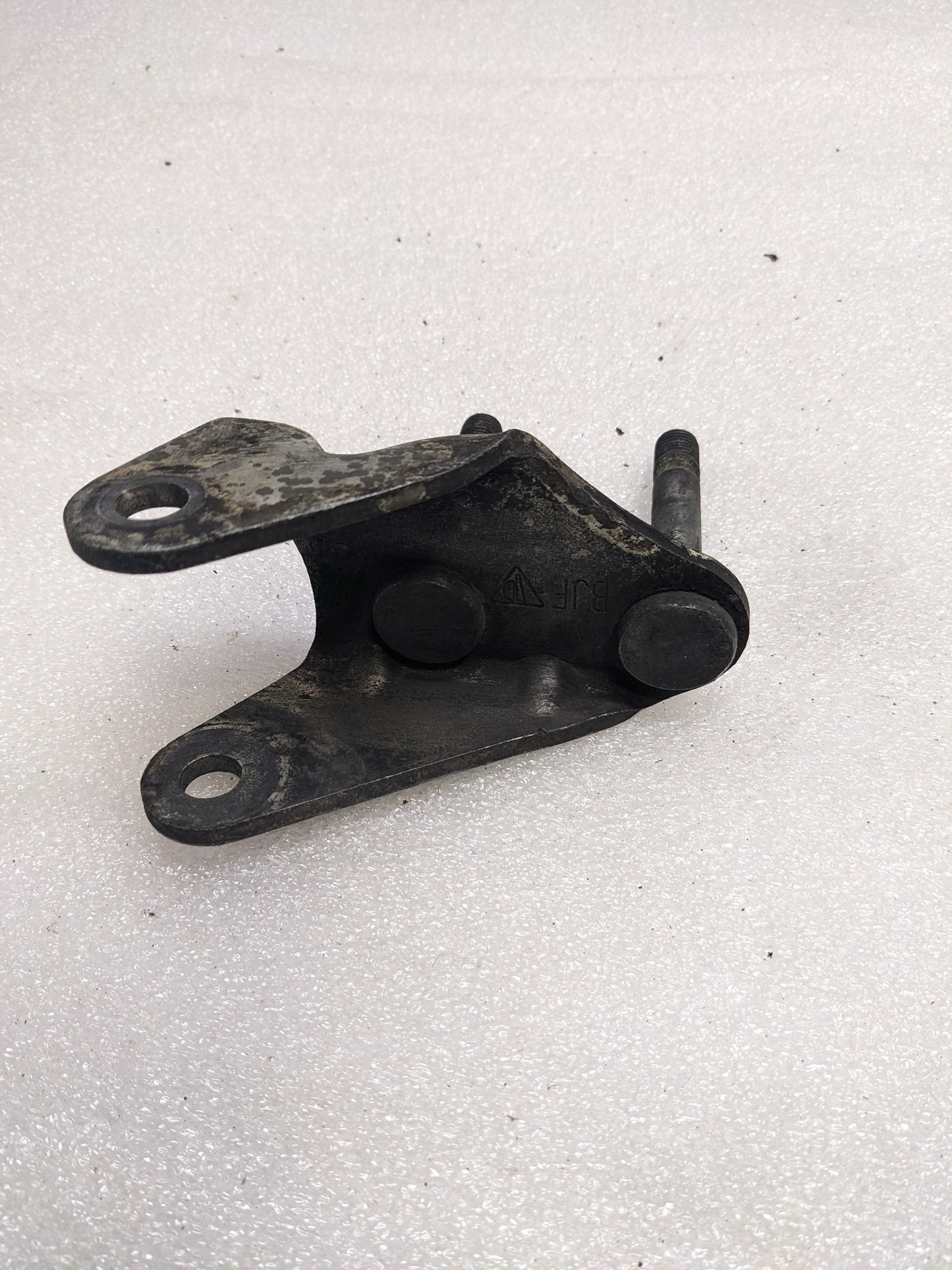 PORSCHE 92834109105 BALL JOINT CLAMP FOR 1978-1995 928 USED R23T3