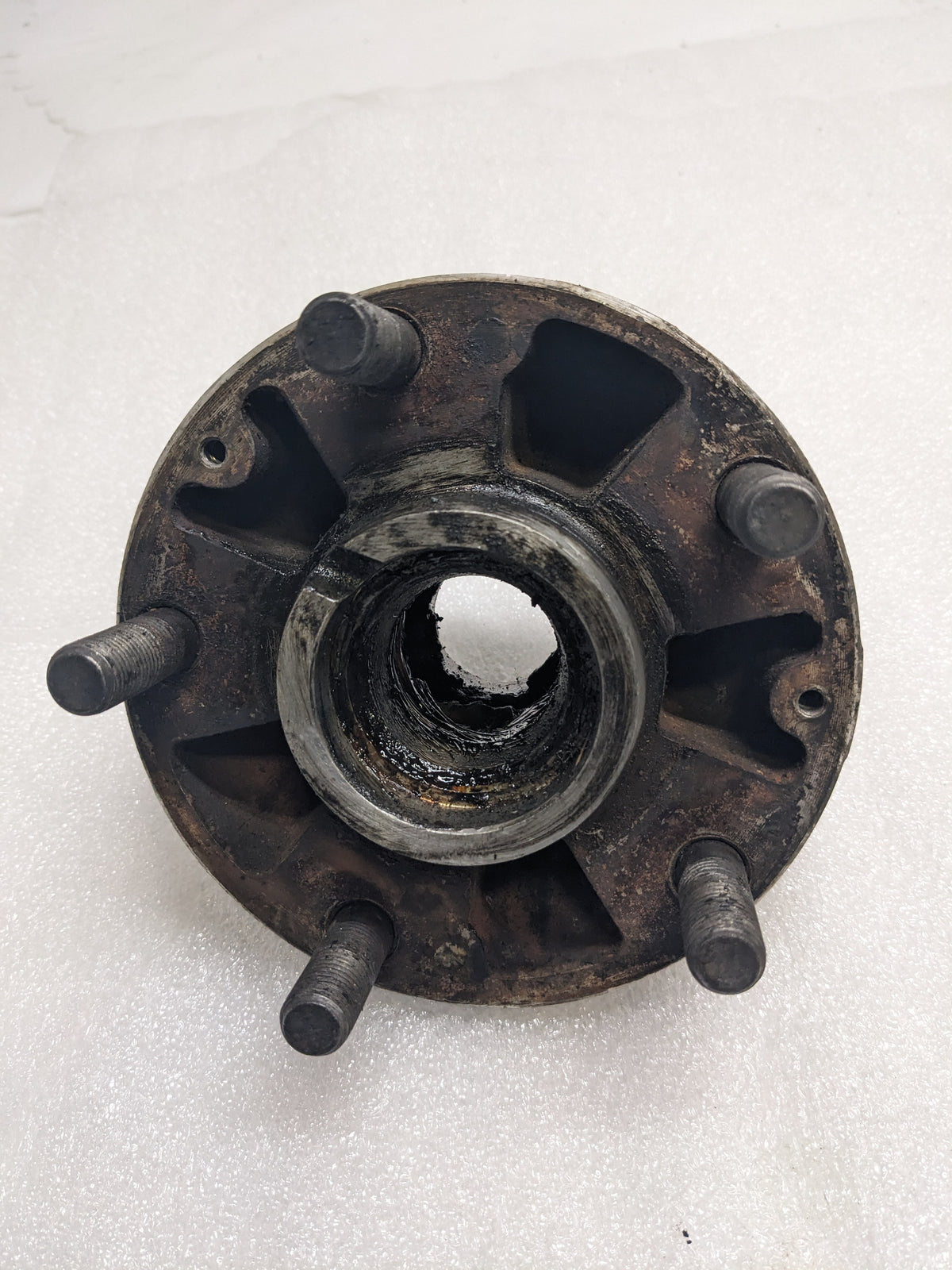 PORSCHE 9513416053R FRONT SUSPENSION HUB FOR 1987-1991 944 USED PG2