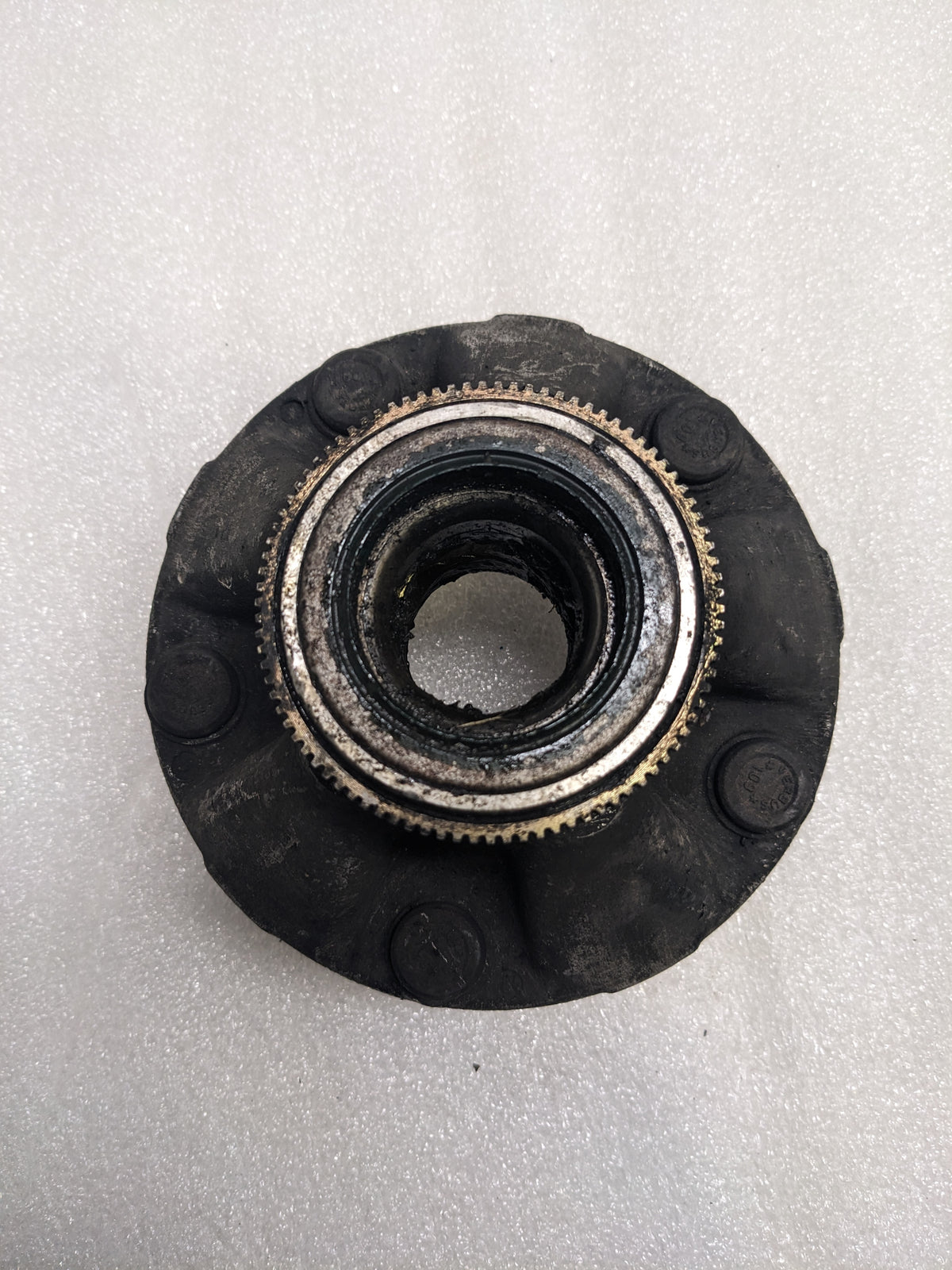 PORSCHE 9513416053R FRONT SUSPENSION HUB FOR 1987-1991 944 USED PG2
