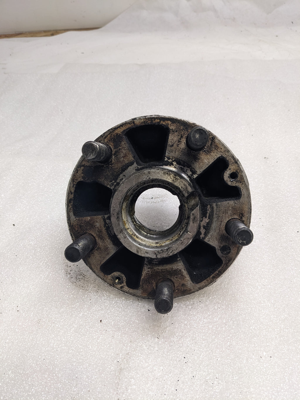 PORSCHE 9513416053R FRONT LEFT SIDE WHEEL HUB SPINDLER FOR 944 S2 968 USED PG2