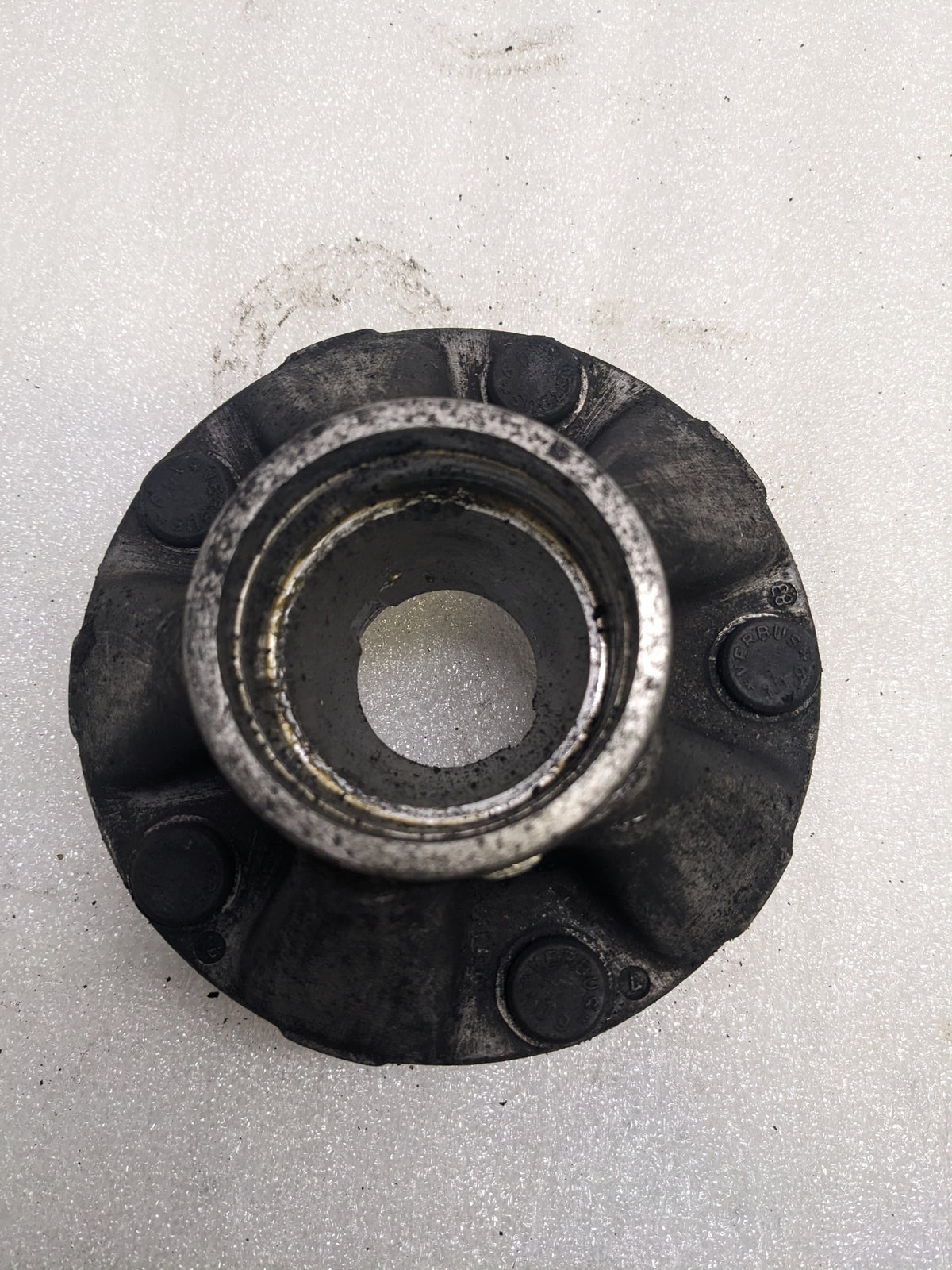 PORSCHE 9513416053R FRONT LEFT SIDE WHEEL HUB SPINDLER FOR 944 S2 968 USED PG2