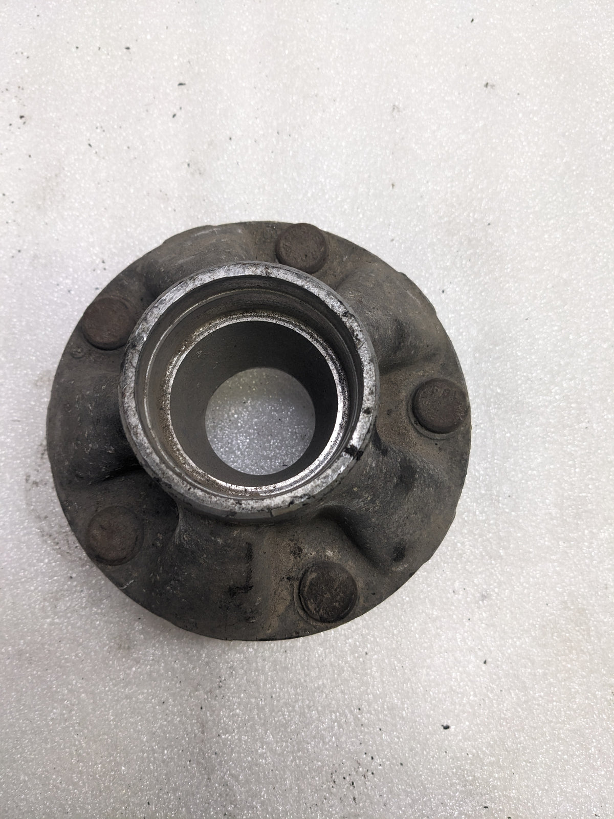 PORSCHE 9513416053R FRONT LEFT SIDE WHEEL HUB SPINDLER FOR 944 S2 968 #2 USED PG2
