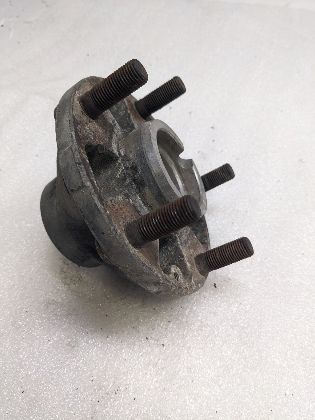 PORSCHE 9513416053R FRONT LEFT SIDE WHEEL HUB SPINDLER FOR 944 S2 968 #2 USED PG2