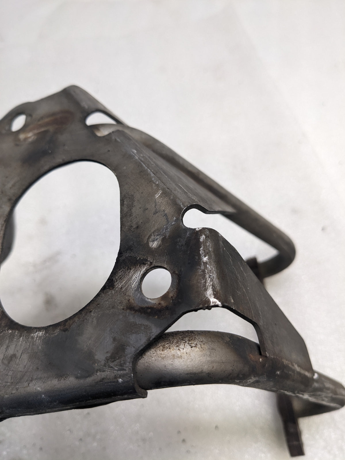 PORSCHE 99611112758 LEFT MUFFLER SUPPORT FOR 1998-2005 911 CARRERA USED PG2