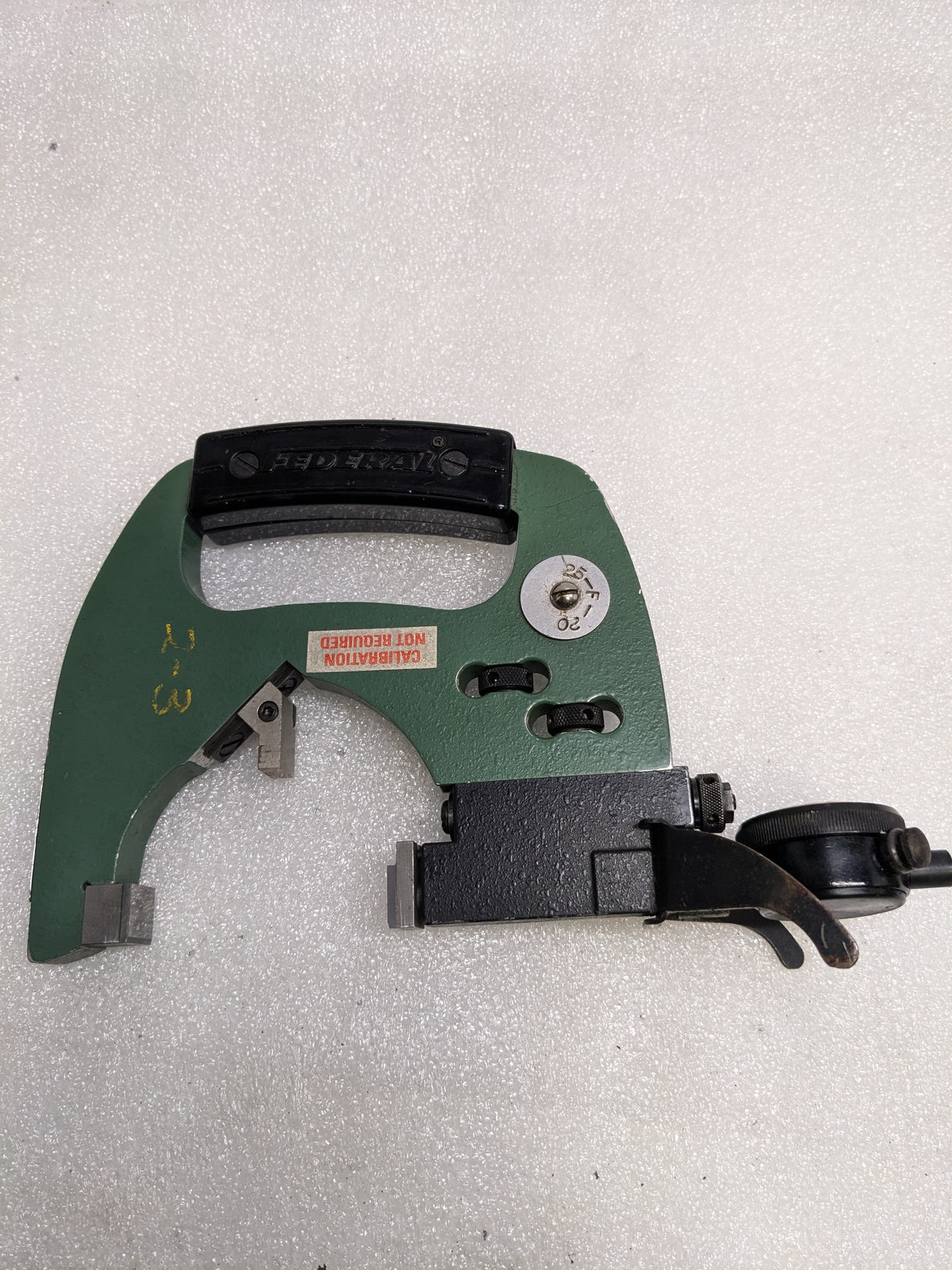 MAHR FEDERAL 300P-3 DIAL SNAP GAGE  2-3" RANGE .0001" GRADUATION USED SR