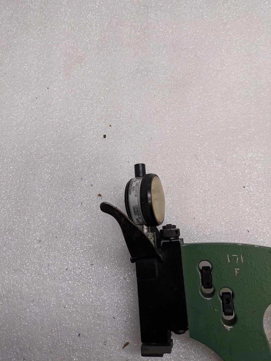MAHR FEDERAL 300P-3 DIAL SNAP GAGE  2-3" RANGE .0001" GRADUATION USED SR