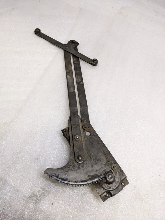 PORSCHE WINDOW REGULATOR FOR 1964-1973 911 USED PG2
