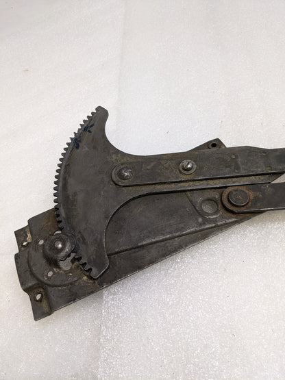 PORSCHE WINDOW REGULATOR FOR 1964-1973 911 USED PG2
