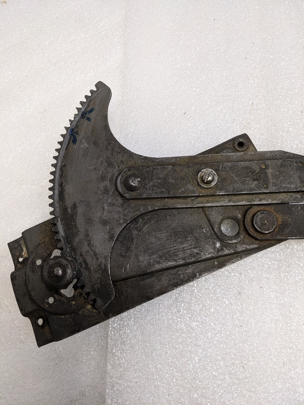 PORSCHE WINDOW REGULATOR FOR 1964-1973 911 USED PG2