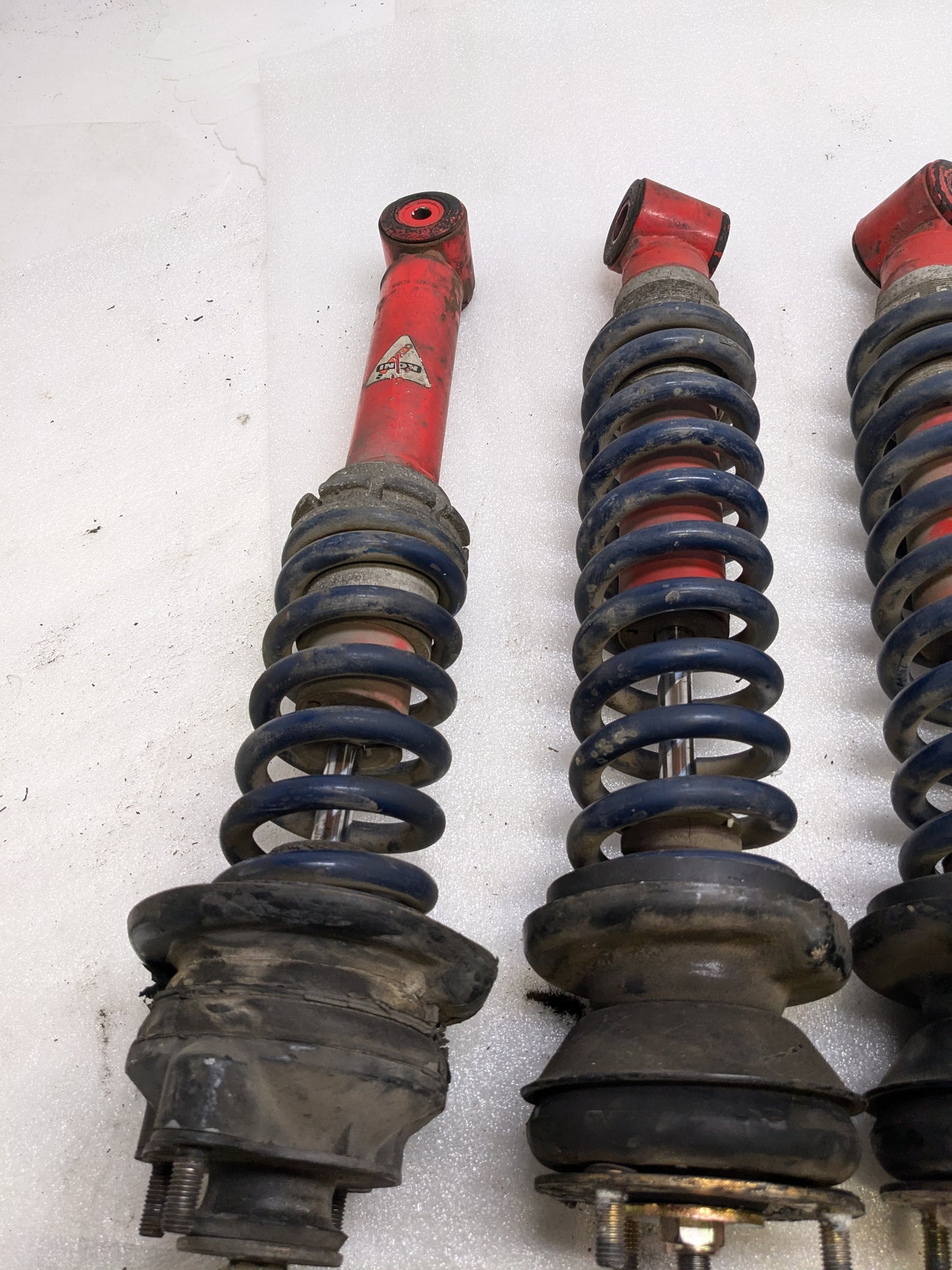 KONI 8240-1085 SUSPENSION SHOCK ABSORBER FOR 1978-1995 PORSCHE 928 SET OF 4 USED R10