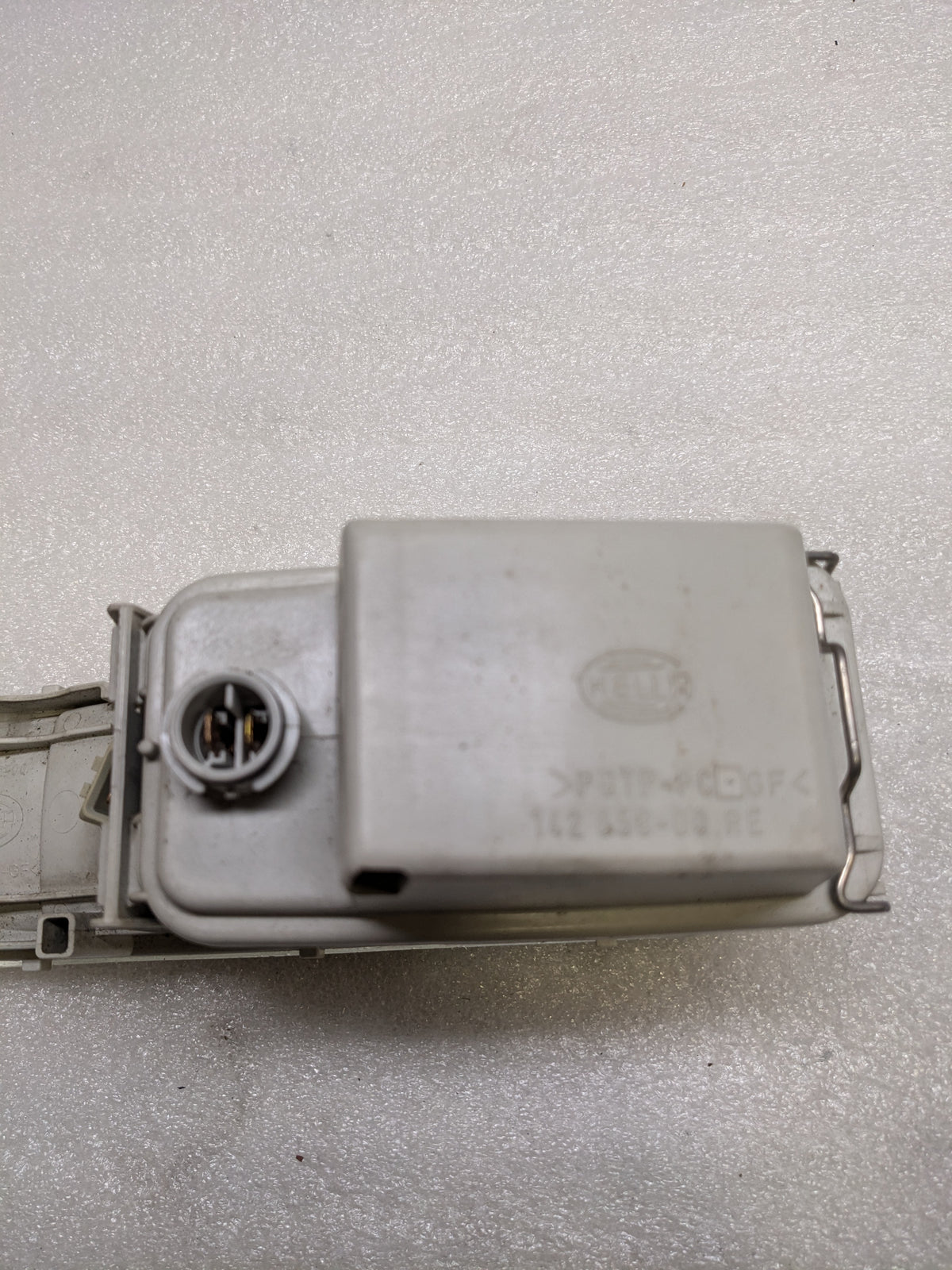 PORSCHE 99363108200 FOG LIGHT FOR 1995-1998 911 USED SR