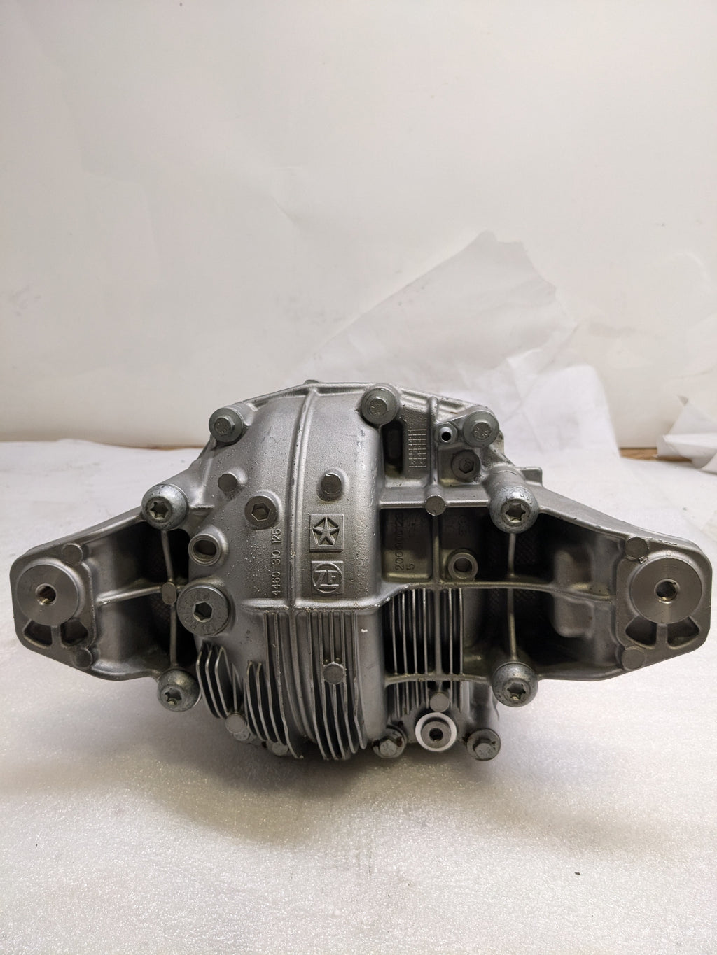 MOPAR 68340262AA REAR AXLE DIFFERENTIAL FOR 2022-2024 JEEP GRAND CHEROKEE NEW B2