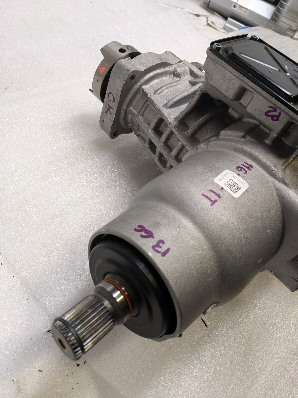 MOPAR 68545100AB REAR AXLE DIFFERENTIAL FOR 2014-2023 JEEP CHEROKEE NEW B2