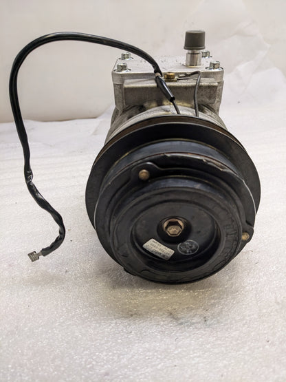 DENSO 471-1130 COMPRESSOR W/ CLUTCH FOR 1993-1998 PORSCHE 911 R2-2