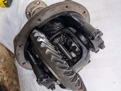 UNBRANDED DIFFERENTIAL 4.1 GEAR RATIO USED B2