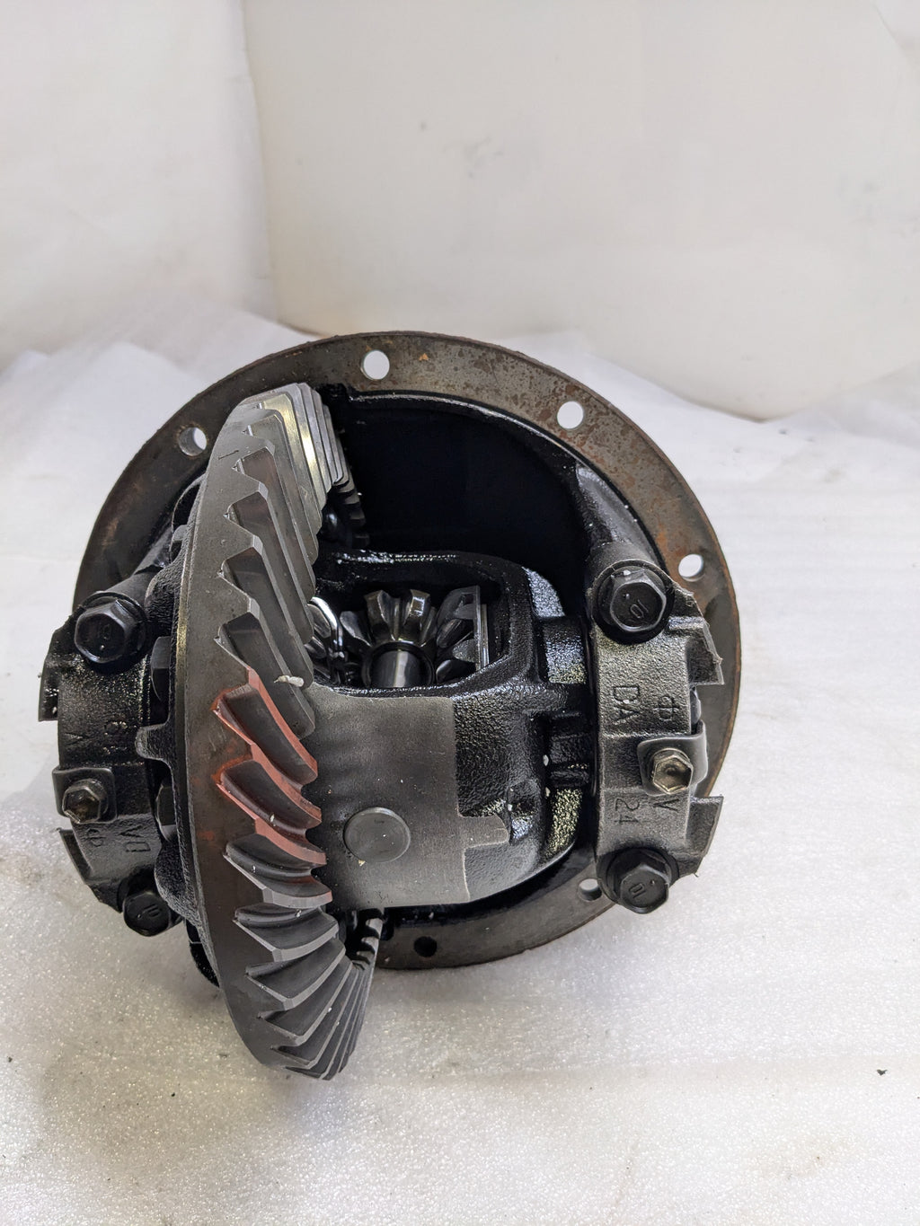 UNBRANDED DIFFERENTIAL 4.1 GEAR RATIO USED B2