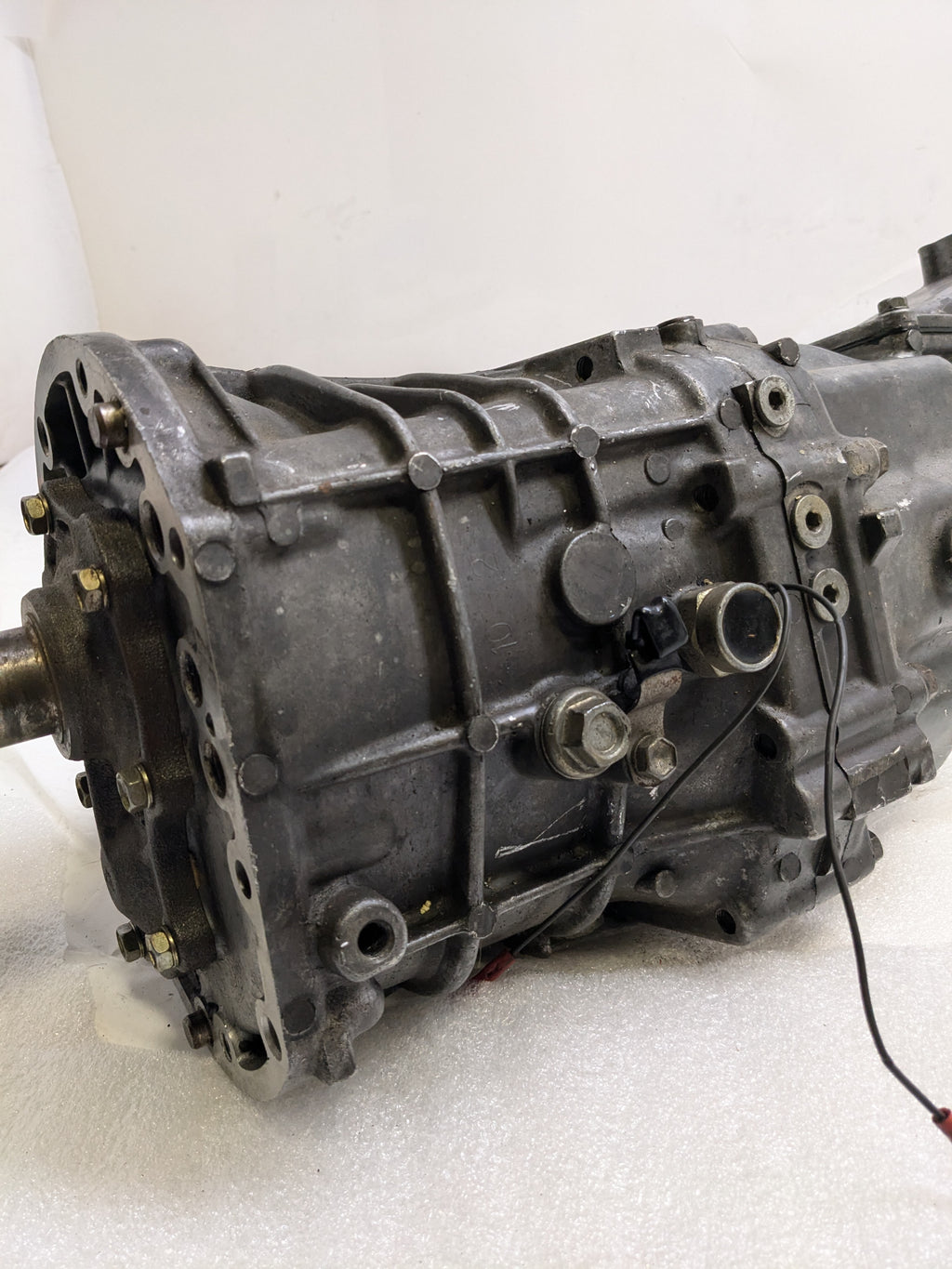TOYOTA MANUAL 5 SPEED TRANSMISSION FOR 1987-1992 TOYOTA SUPRA MK3 7MGE USED B2