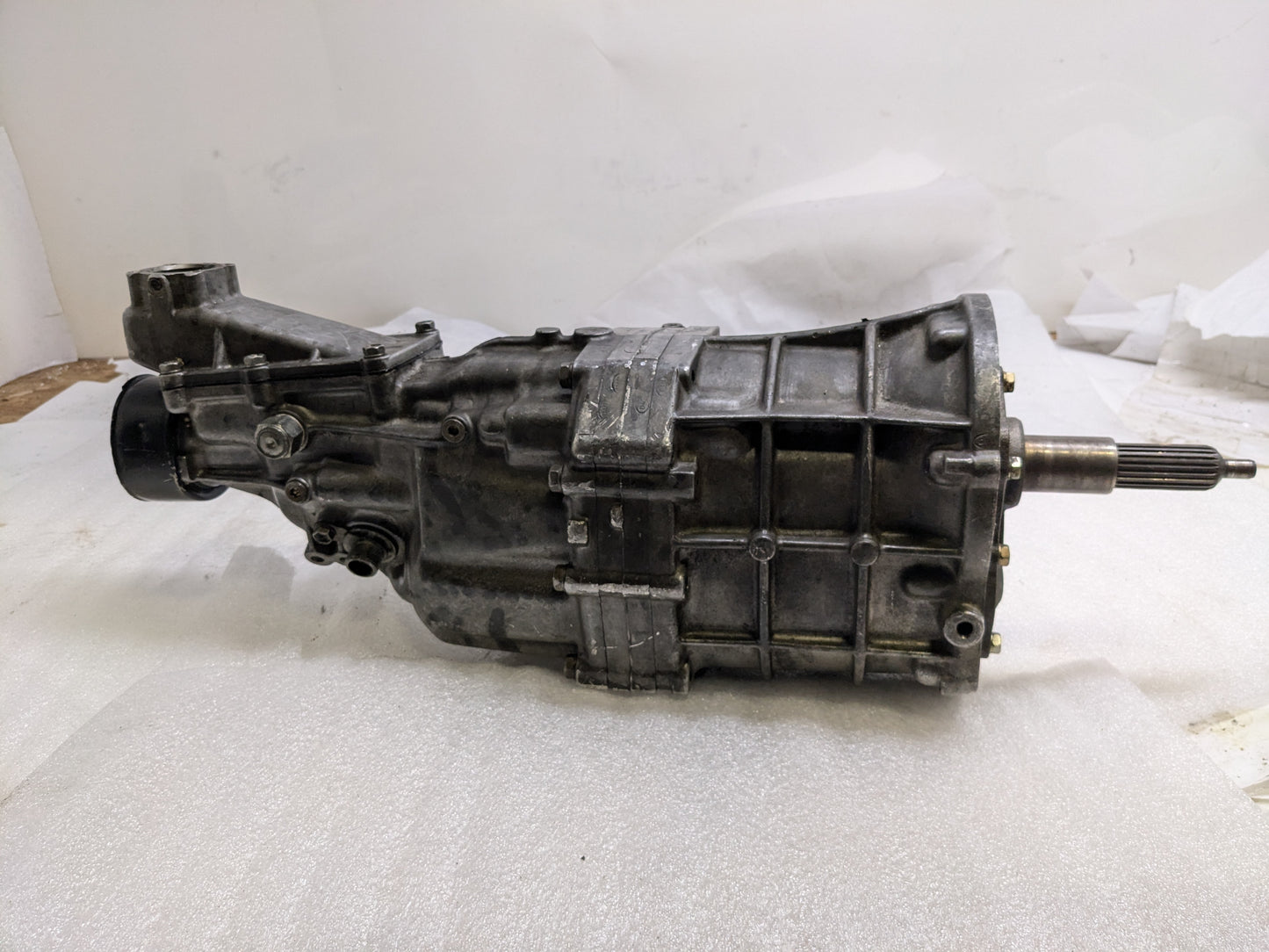 TOYOTA MANUAL 5 SPEED TRANSMISSION FOR 1987-1992 TOYOTA SUPRA MK3 7MGE USED B2