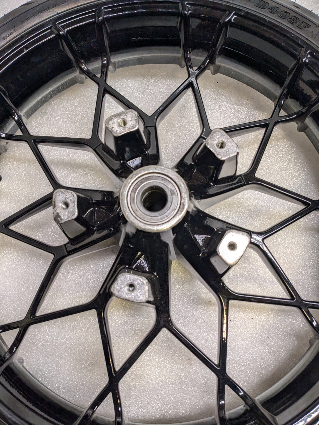 HARLEY DAVIDSON 43300673 H-D PRODIGY 19X3.5 INCHES FRONT WHEEL W/ DUNLOP 43100045 D408 130/60B19 FRONT TIRE NEW B2