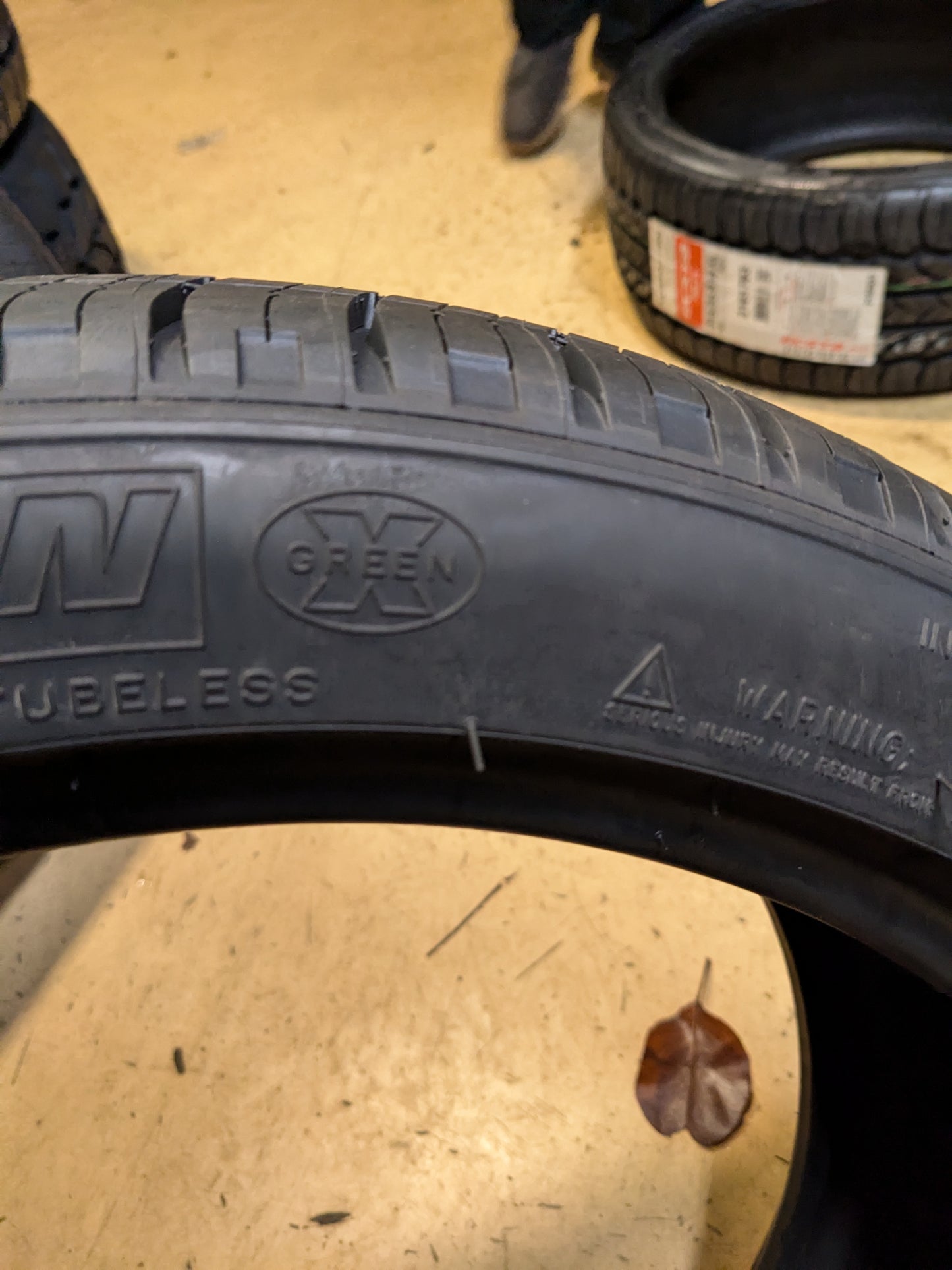 2 MICHELIN PRIMACY MXM4 GREENX P 245 40 19 94V SL ALL SEASON TIRE 23600