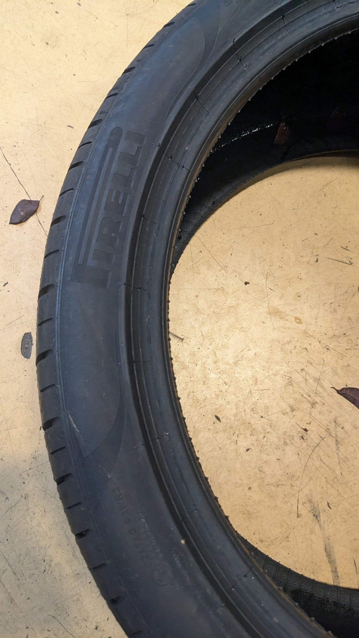 PIRELLI P ZERO PZ4 SPORT BSW P 295 35 21 107Y XL UHP TIRE 4059100