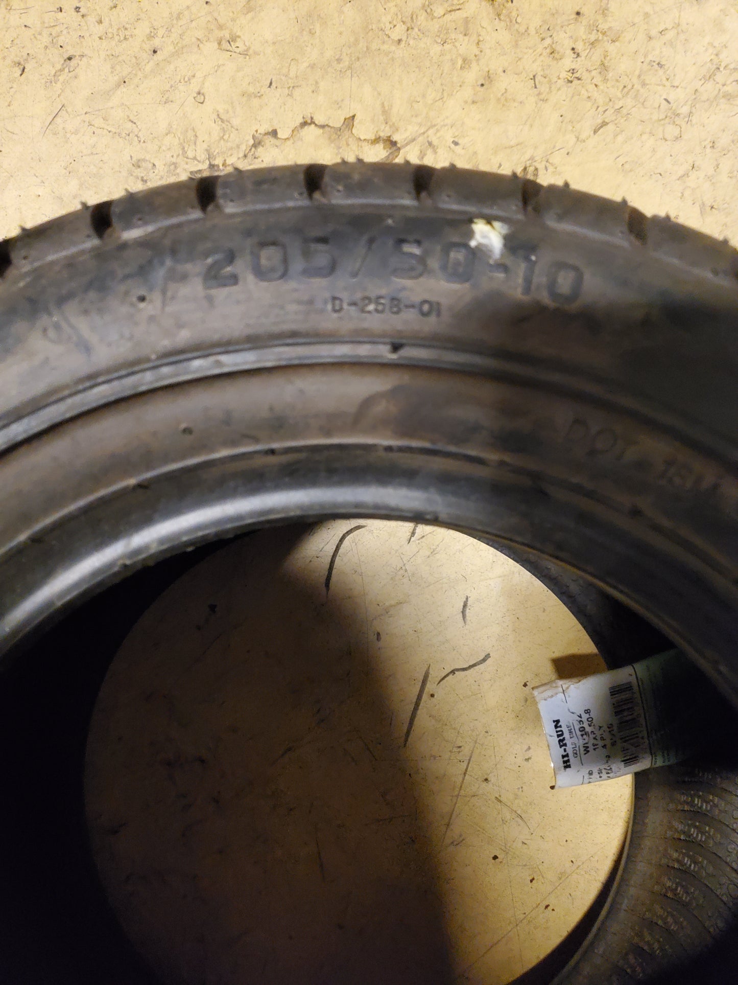 DEESTONE D258 BSW  205 50 10 4PLY GOLF TIRE DS7601