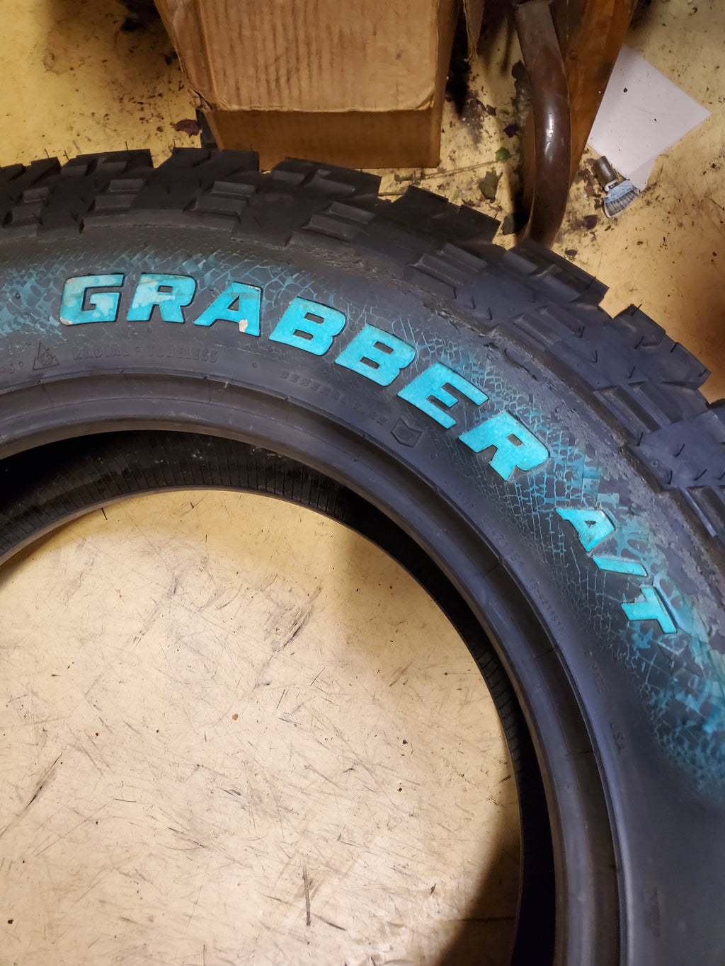 2 GENERAL GRABBER A/T X LT 275 65 18 123/120R 10PLY ALL TERRAIN TIRE 04506340000