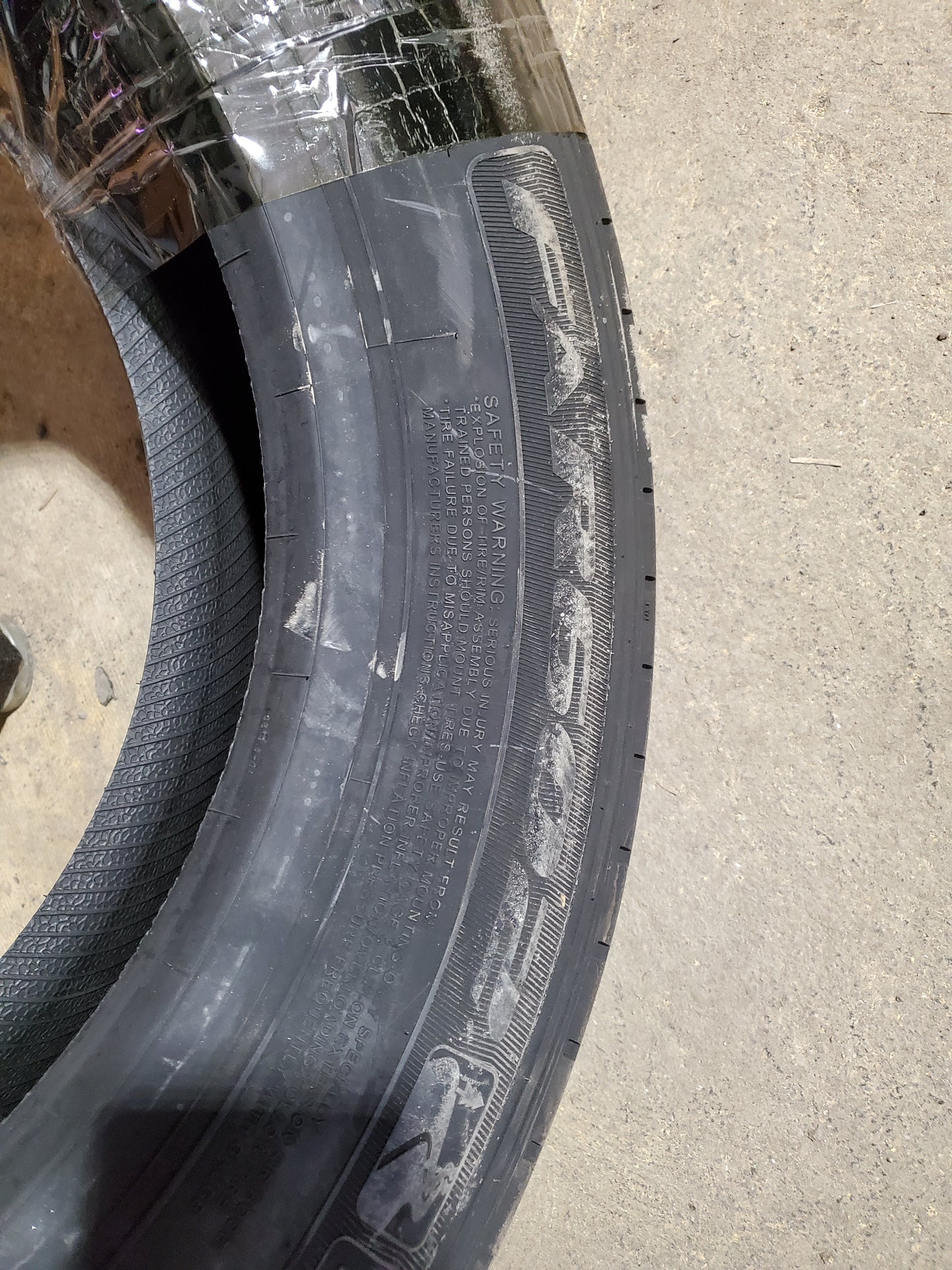FORTUNE FAR602 BSW LT 225 70 19.5 128/126L 14PLY ALL POSITION TIRE 2511030602