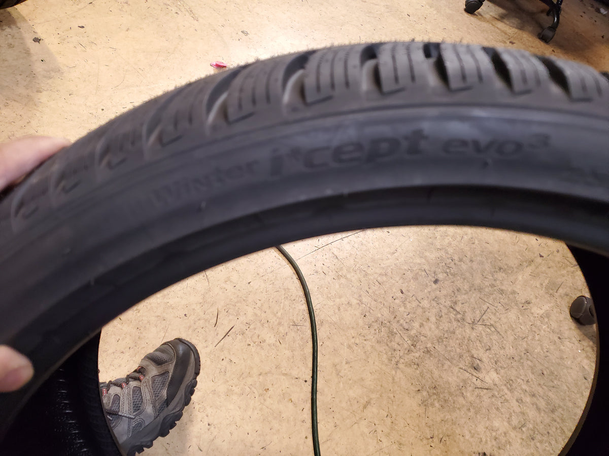 HANKOOK WINTER I*CEPT EVO 3 BSW P 235 35 20 92W XL WINTER TIRE W330