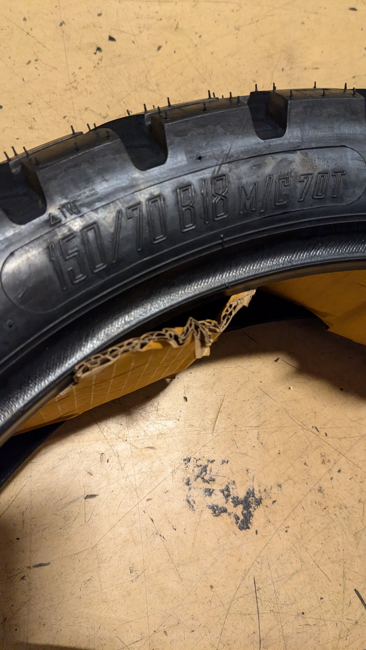 MOTOZ TRACTIONATOR GPS BSW P 150 70 18 70T REAR MOTORCYCLE TIRE 1515007018