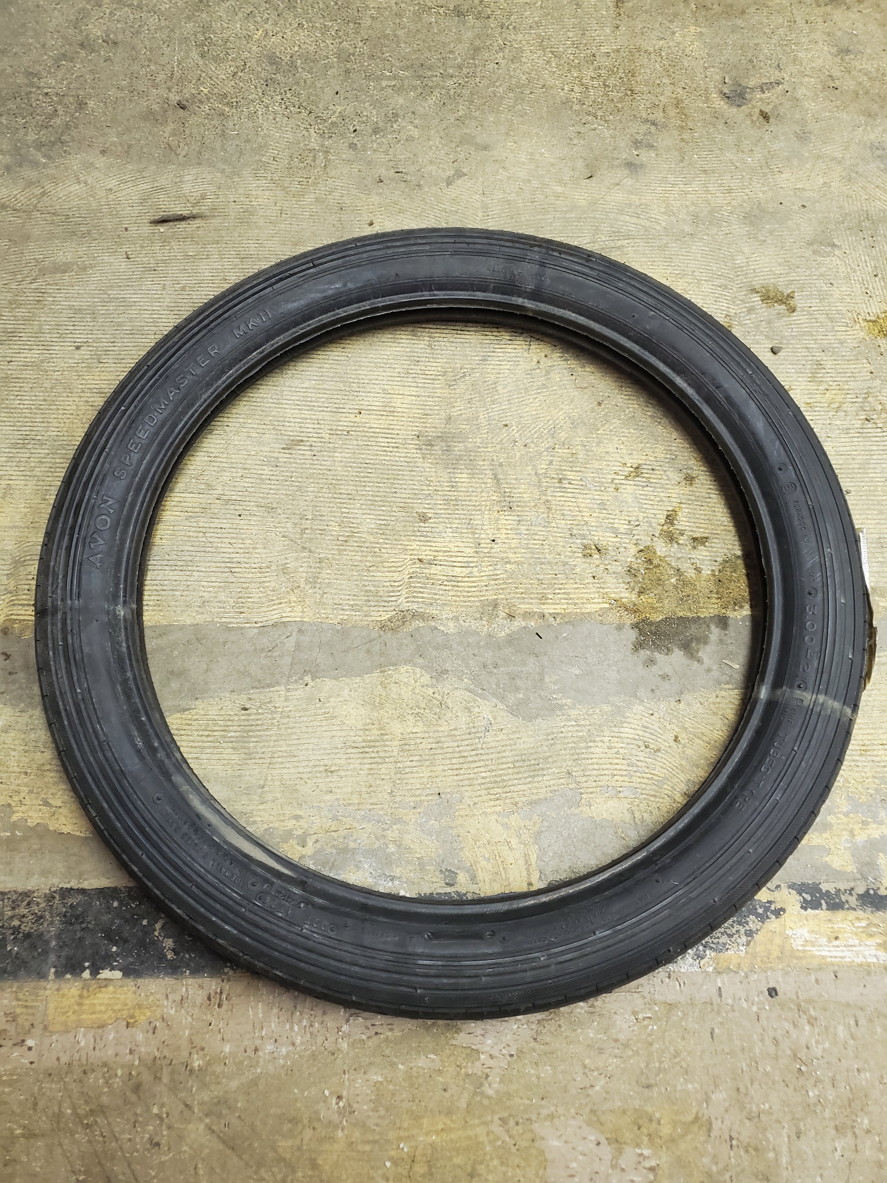 AVON SPEEDMASTER MK II BSW M 3 21 57S 4PLY FRONT MOTORCYCLE TIRE 638138