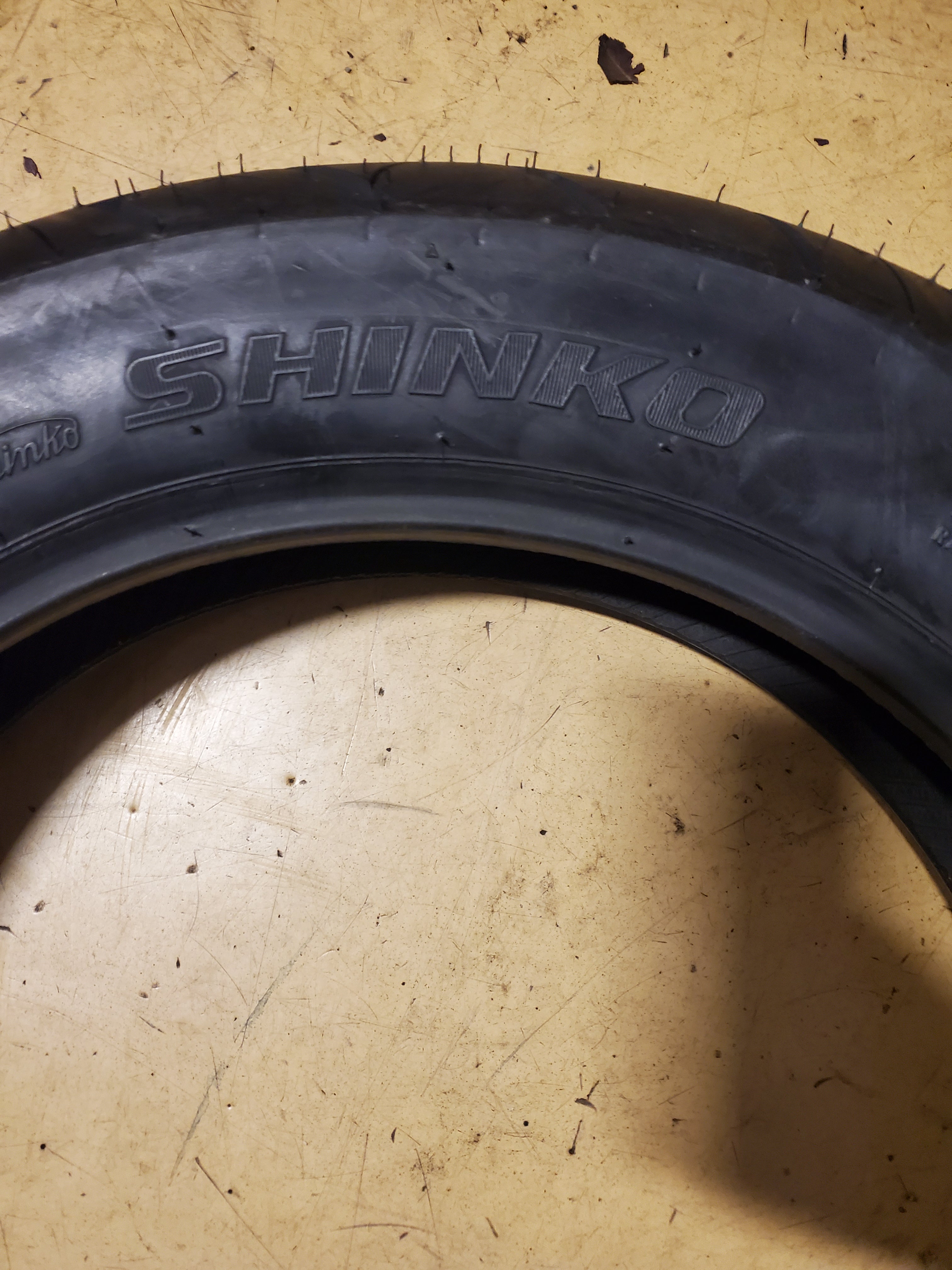 SHINKO SR777R HD BSW 130 90 16 73H REAR MOTORCYCLE TIRE 874800
