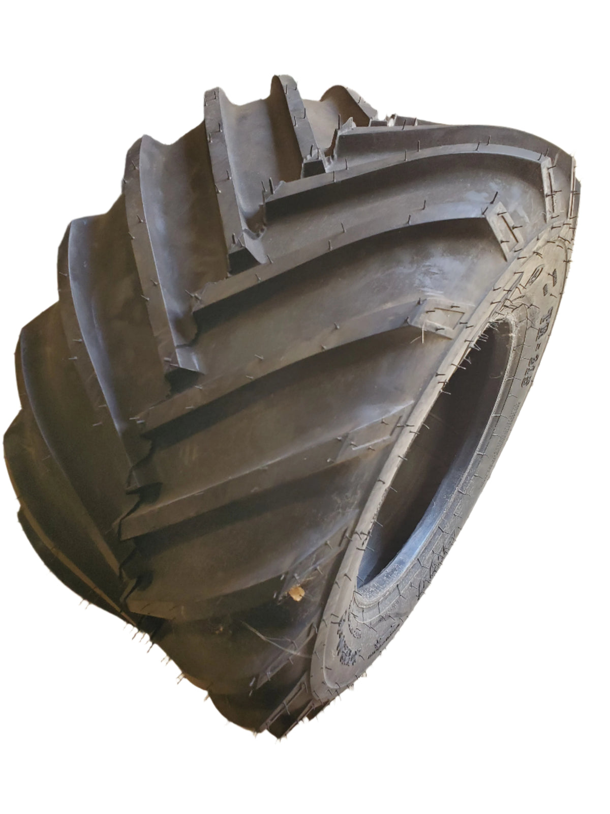 NOS BKT TR-315 BSW  26 12 12 12PLY FARM TIRE 94022397