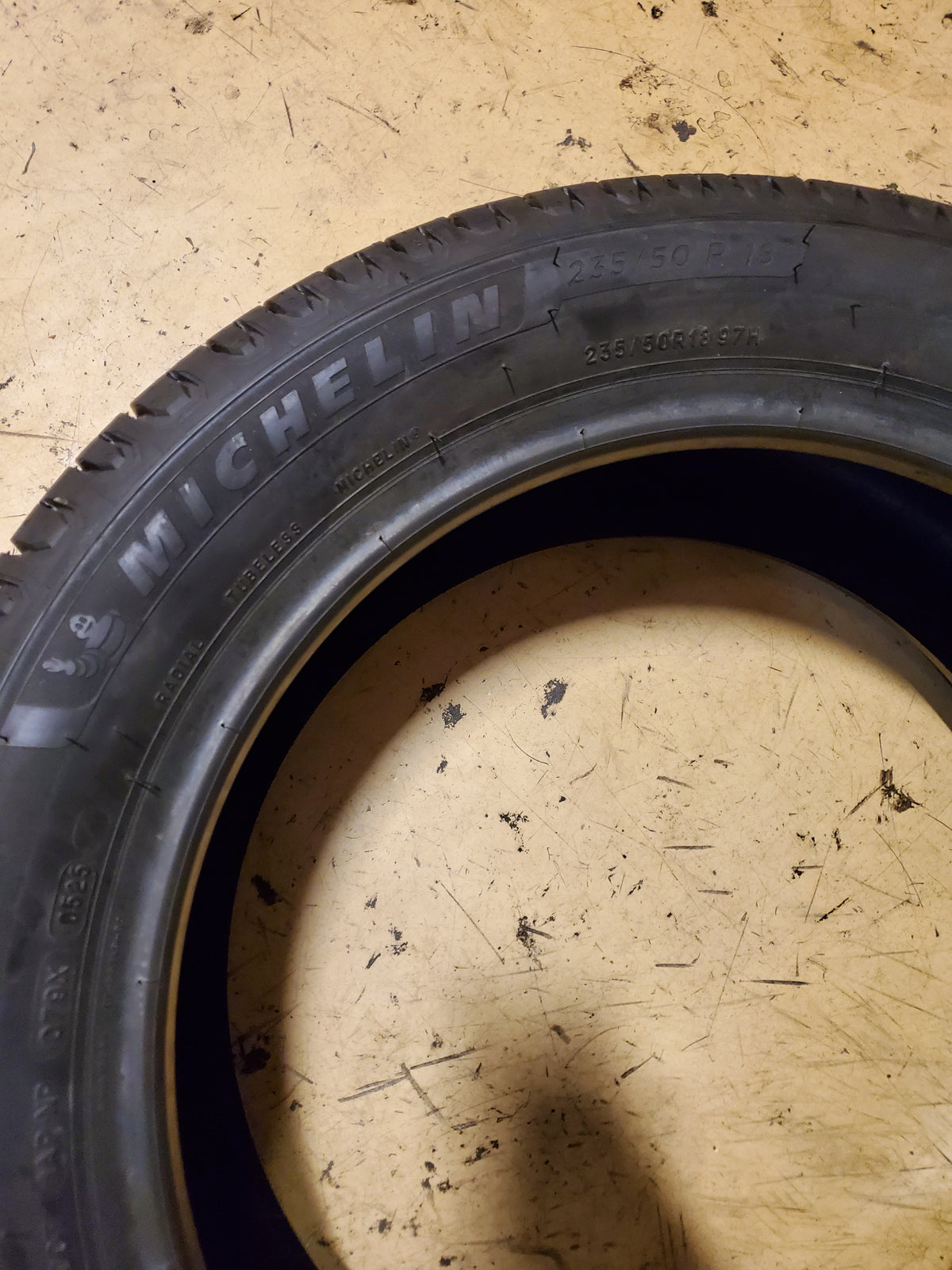 MICHELIN DEFENDER2 BSW P 235 50 18 97R ALL SEASON TIRE 09791
