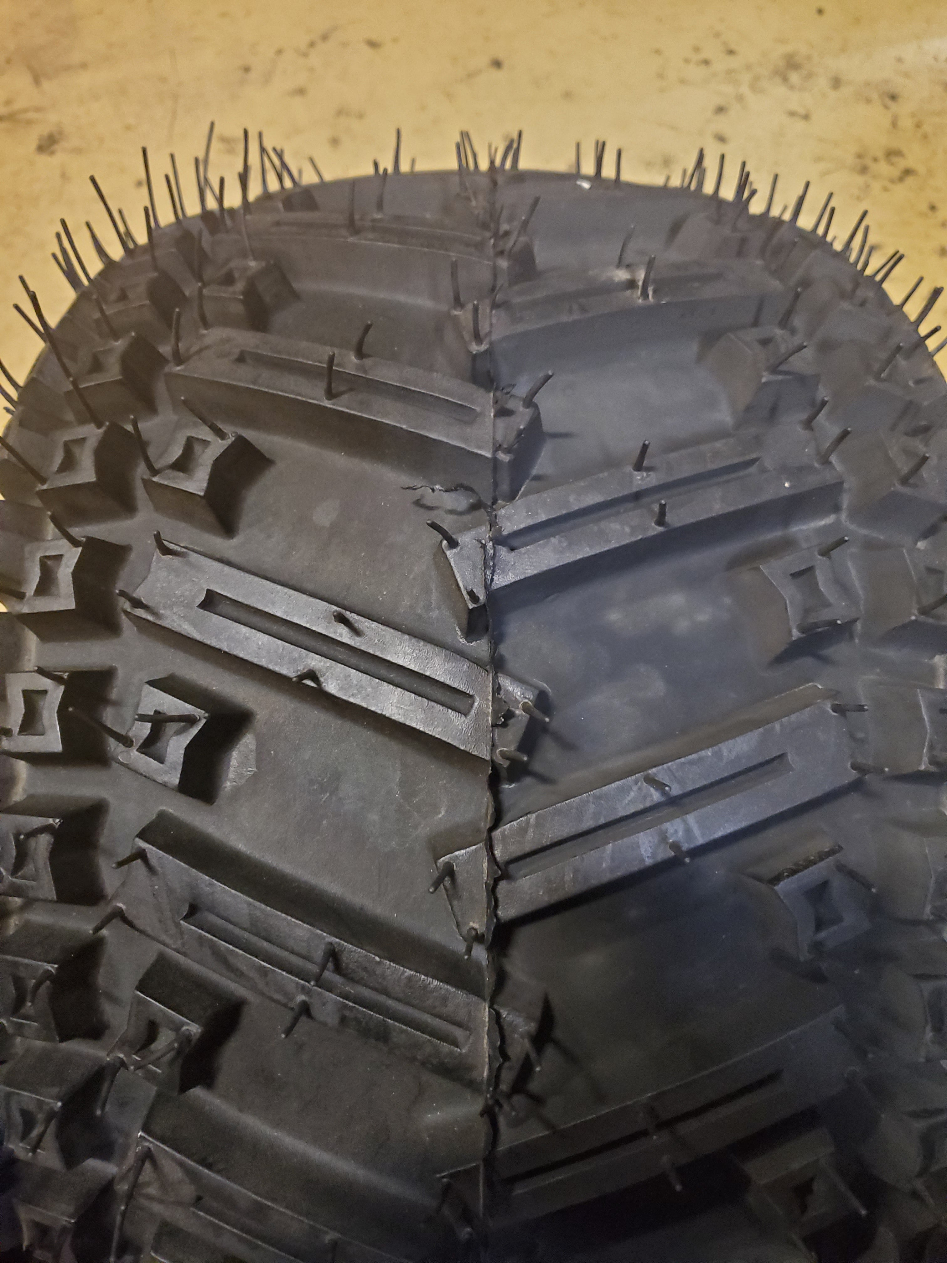 CARLISLE STRYKER BSW AT 22 11 8 43F 2PLY ATV/UTV TIRE 531073