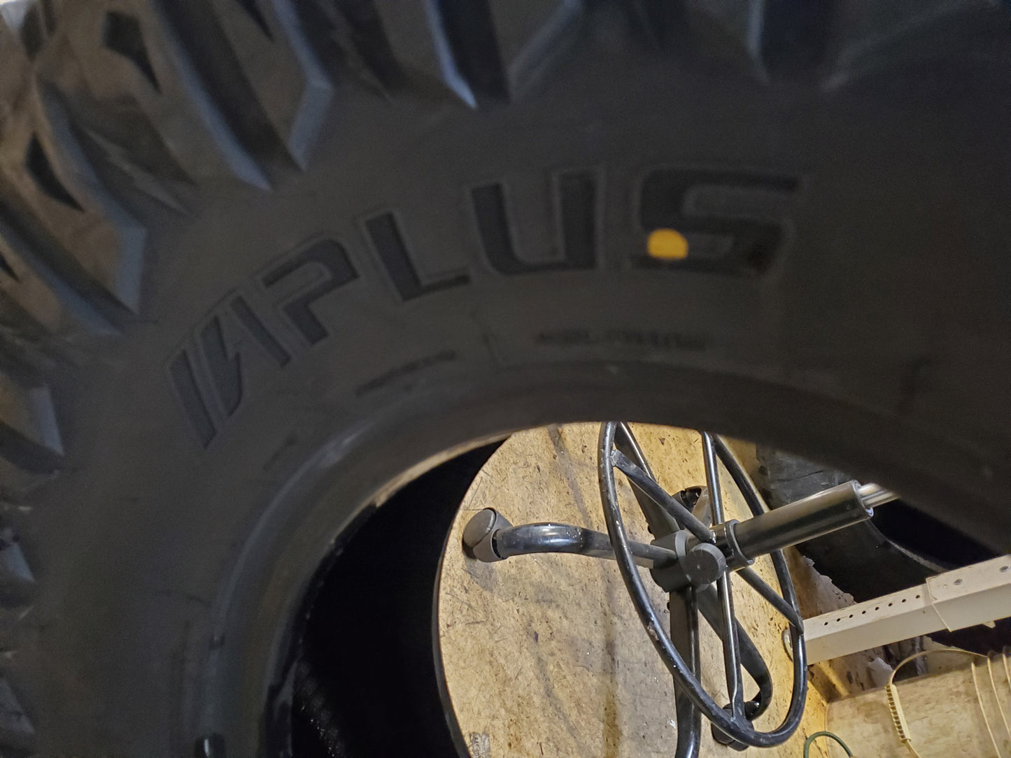A/PLUS SHREDDER M/T BSW LT 315 76 16 127124Q 10PLY MUD TERRAIN TIRE 20000130