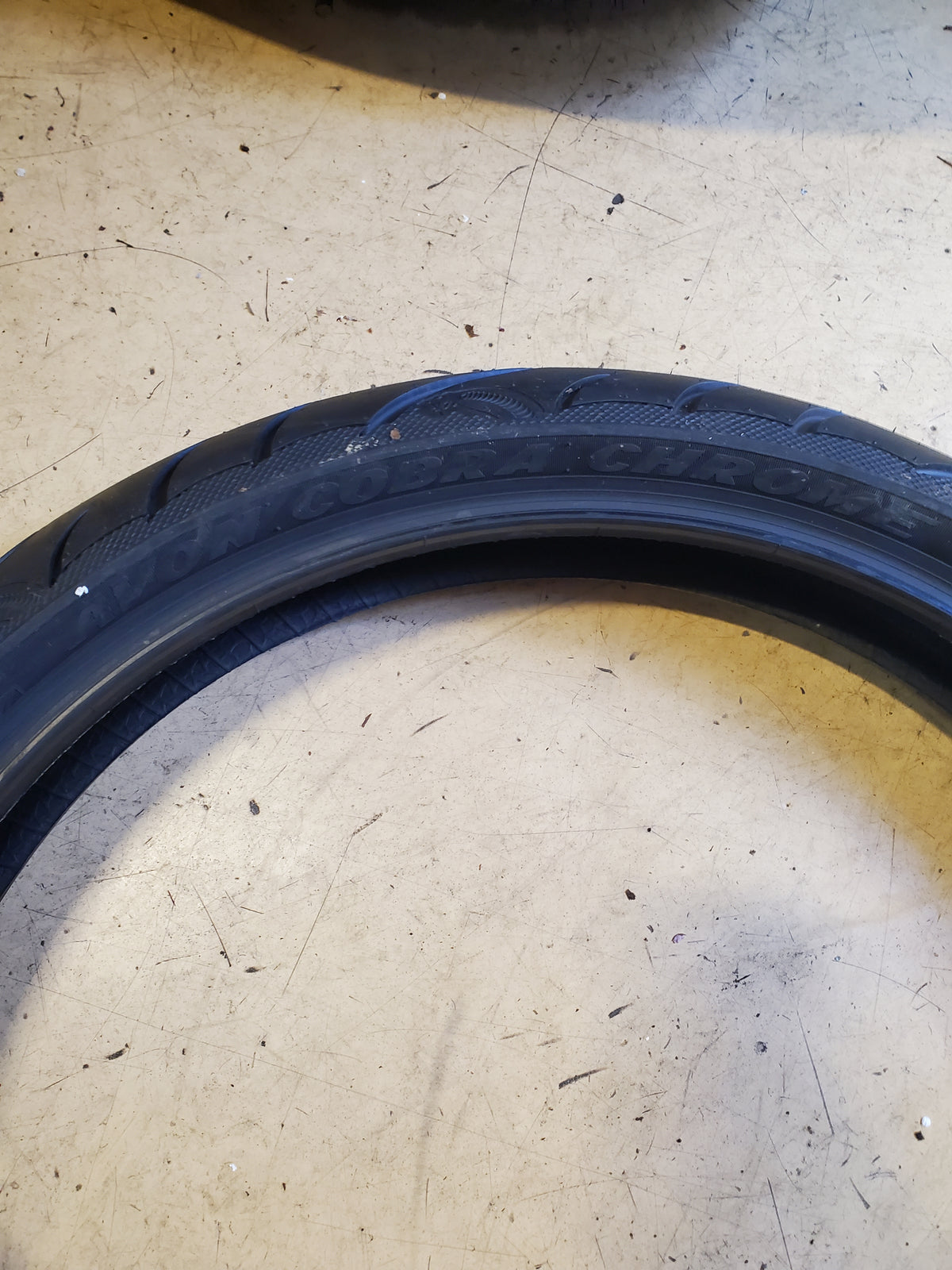 AVON COBRA CHROME BSW 130 60 21 63V FRONT MOTORCYCLE TIRE 1305795