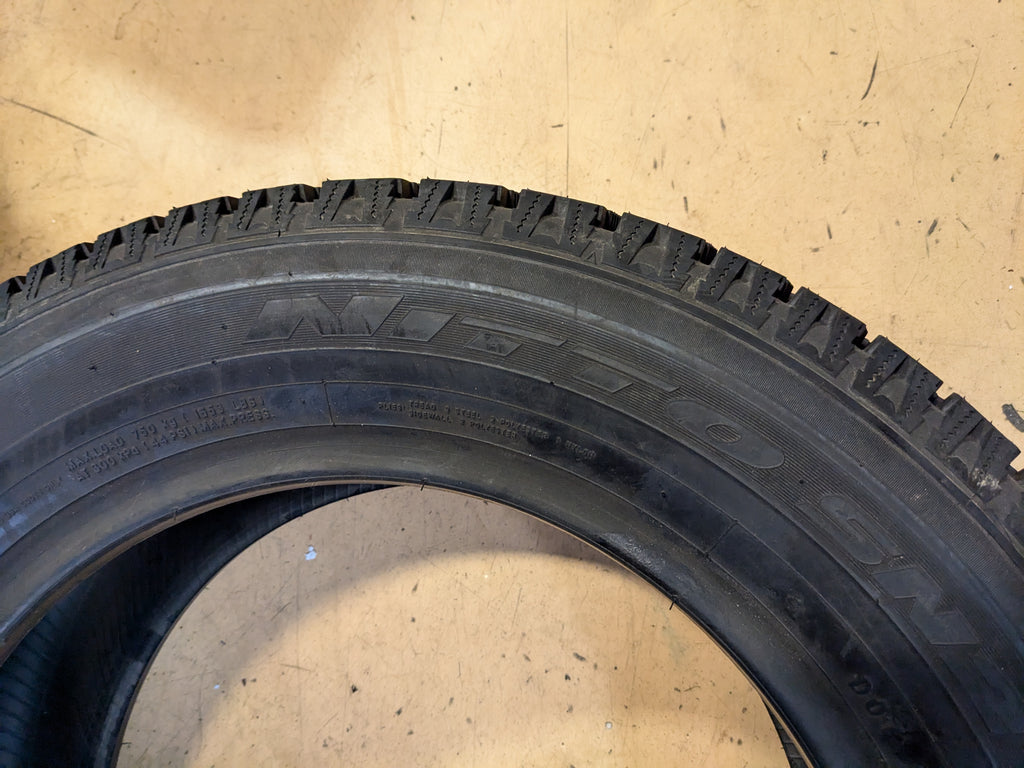 2 NEW OLD STOCK NITTO SN2 P 225 60 16 98T SNOW WINTER TIRE 204230
