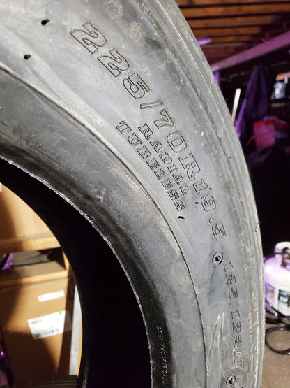 SUMITOMO ST719 BSW LT 225 70 19.5 125/123N 12PLY COMMERCIAL TIRE 5533472