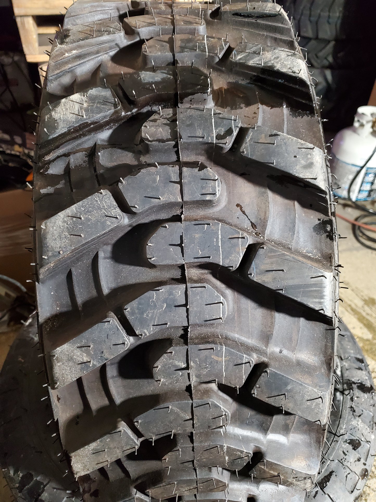 GALAXY SKIDDO BSW  10 16.5 134A2 10PLY SKID STEER TIRE 113260