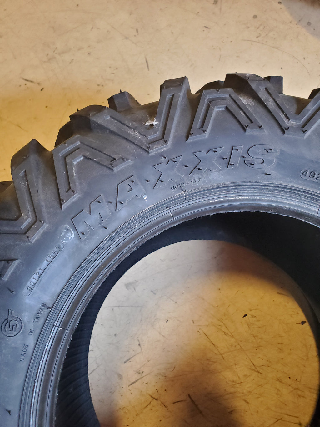NOS MAXXIS BIGHORN 2.0 BSW 27 11 14 ATV/UTV TIRE TM00912100