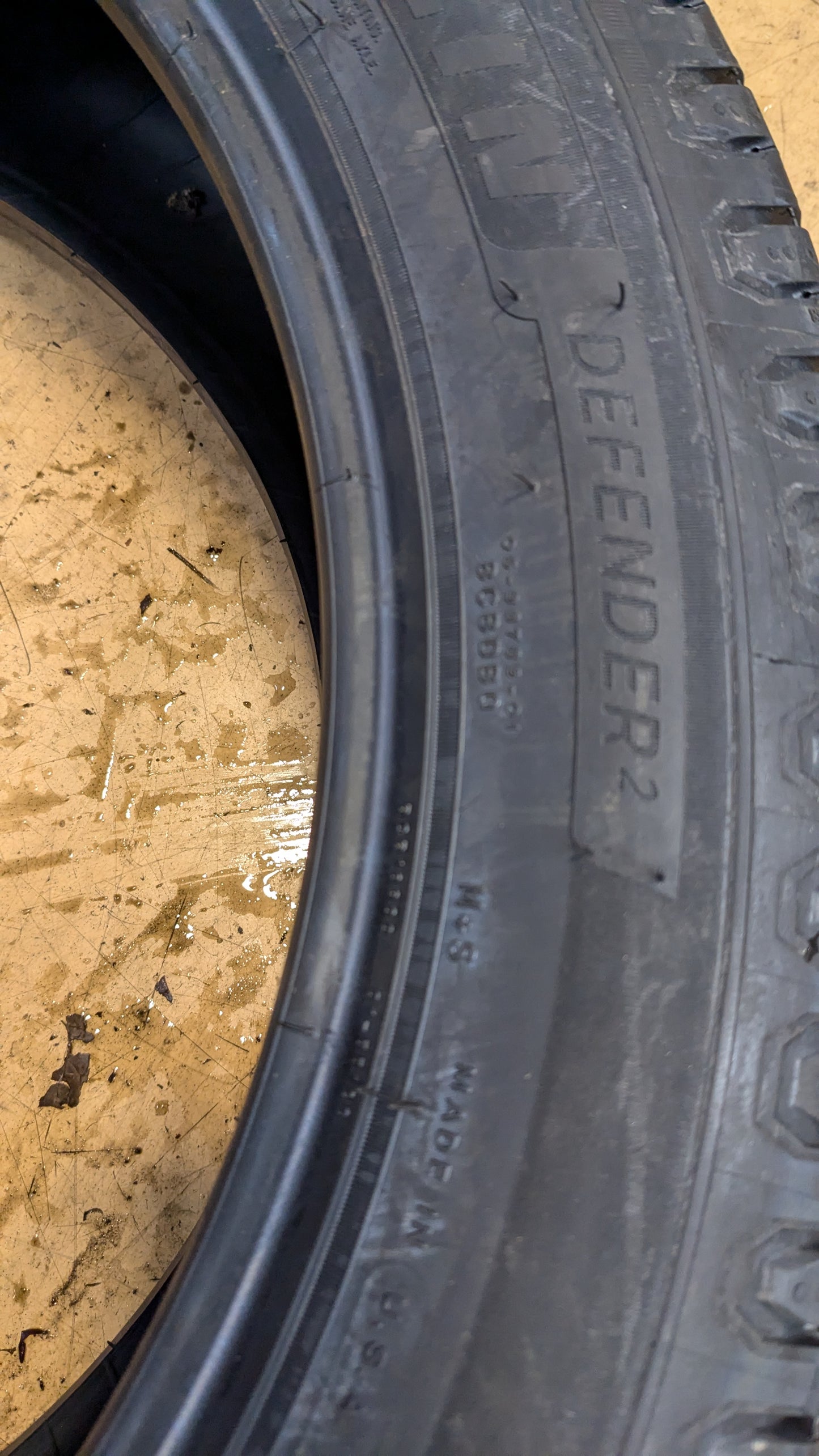 MICHELIN DEFENDER 2 BSW P 255 45 20 105V XL ALL SEASON TIRE 76252