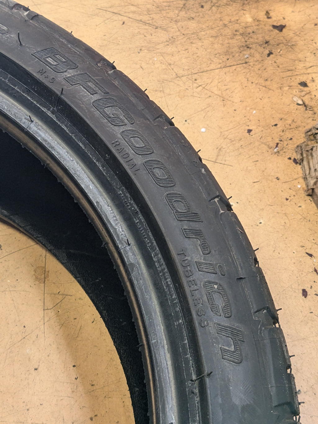 BFGOODRICH G-FORCE COMP-2 A/S PLUS P 255 35 20 97W XL ALL SEASON TIRE 61319