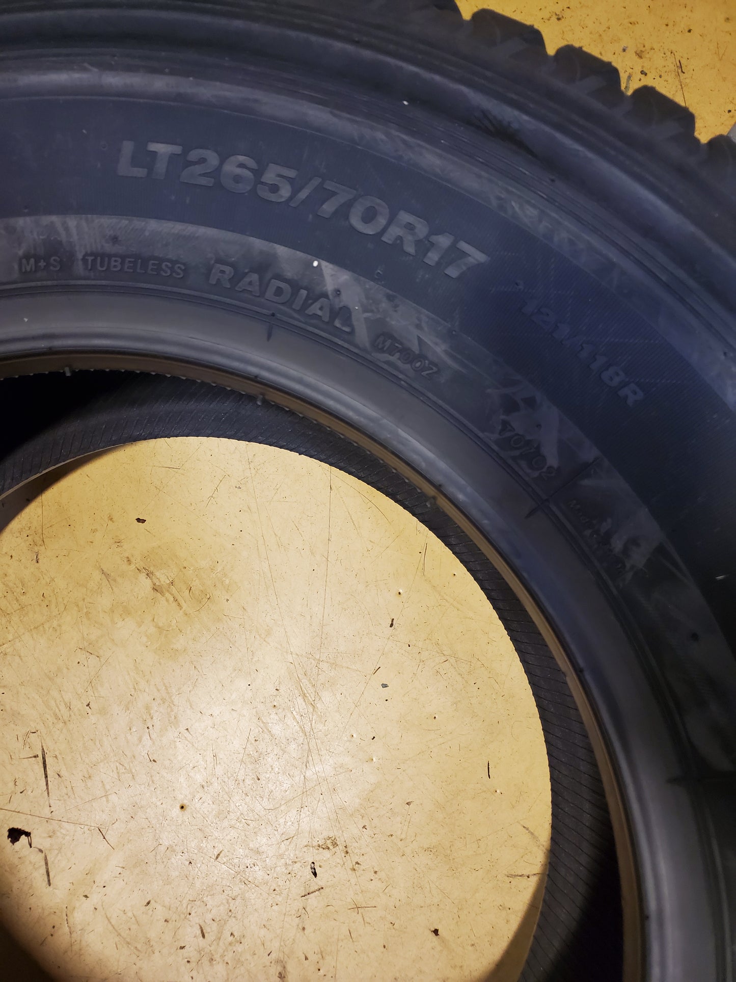 BRIDGESTONE DURAVIS M700 HD LT 265 70 17 121/118R 10PLY ALL TERRAIN TIRE 206276