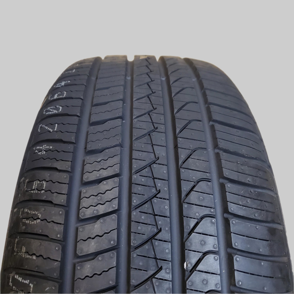 2 PIRELLI P ZERO ALL SEASON PLUS FOAM ELECT P 235 40 19 96V XL UHP TIRE 4206400
