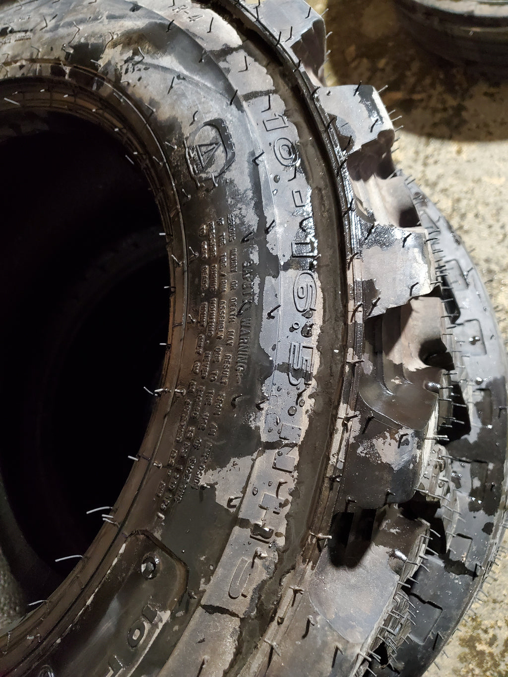 GALAXY SKIDDO BSW  10 16.5 134A2 10PLY SKID STEER TIRE 113260