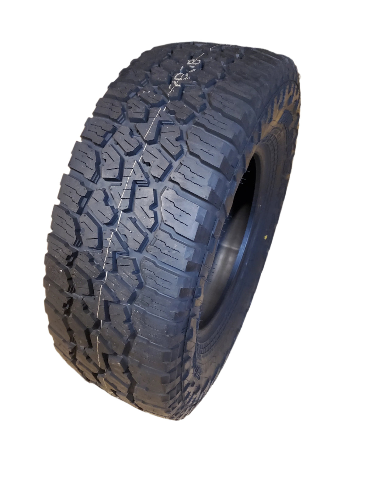 FALKEN WILDPEAK AT3W BSW P 265 70 16 112T ALL TERRAIN TIRE 28034667