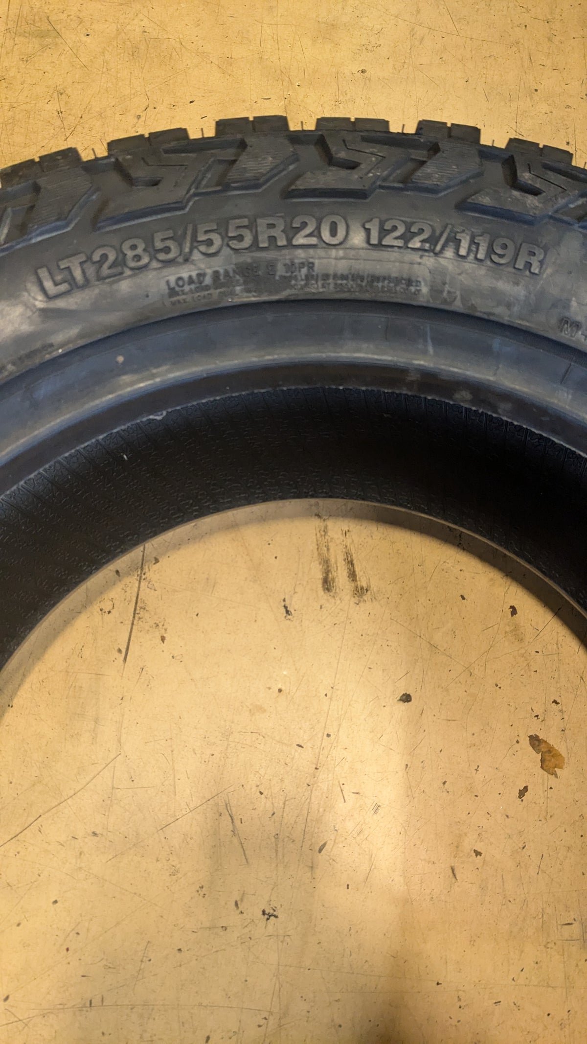 VENOM POWER TRAIL HUNTER R/T BSW LT 285 55 20 122/119R 10PLY SVPTHRT06